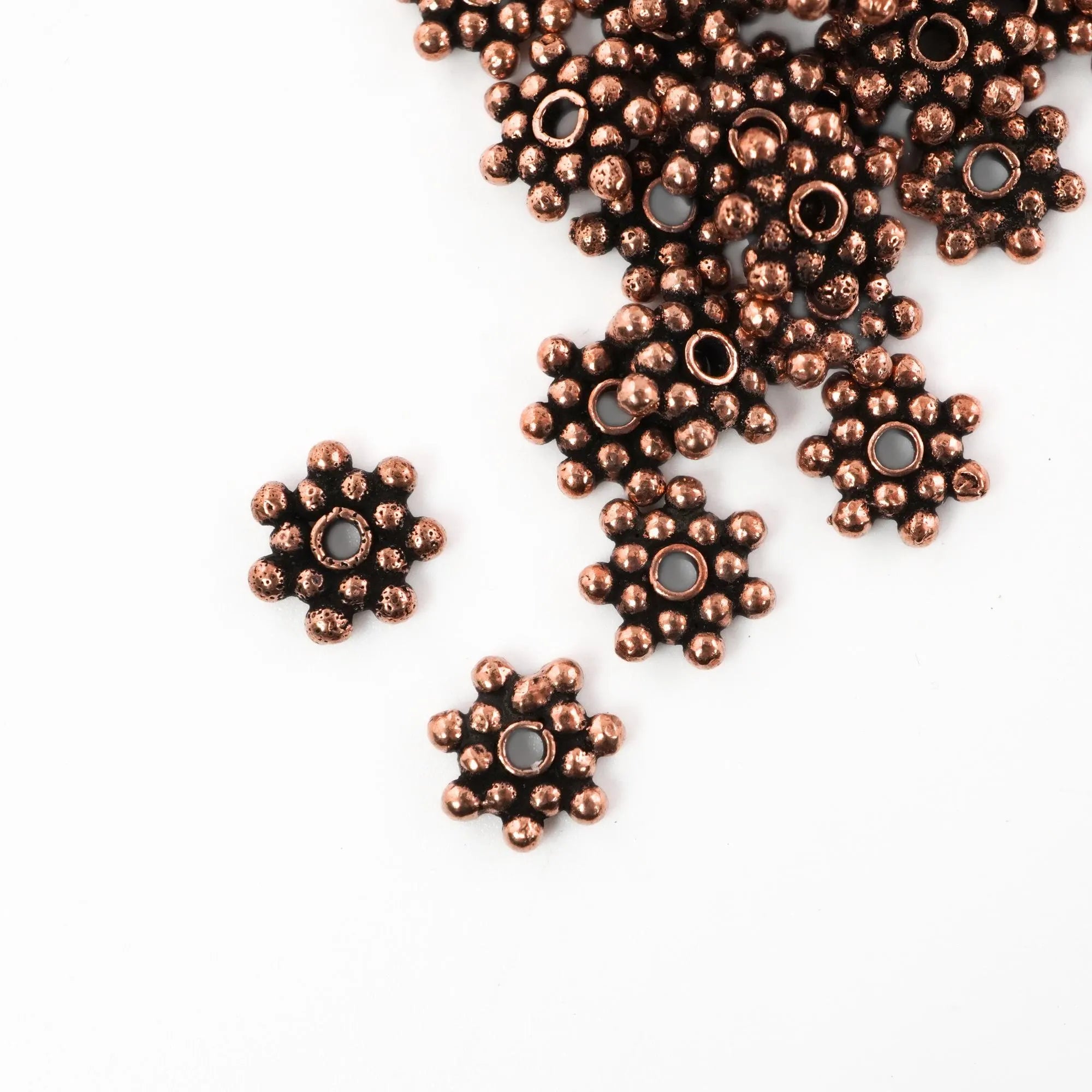 100 pcs daisy beads for DIY