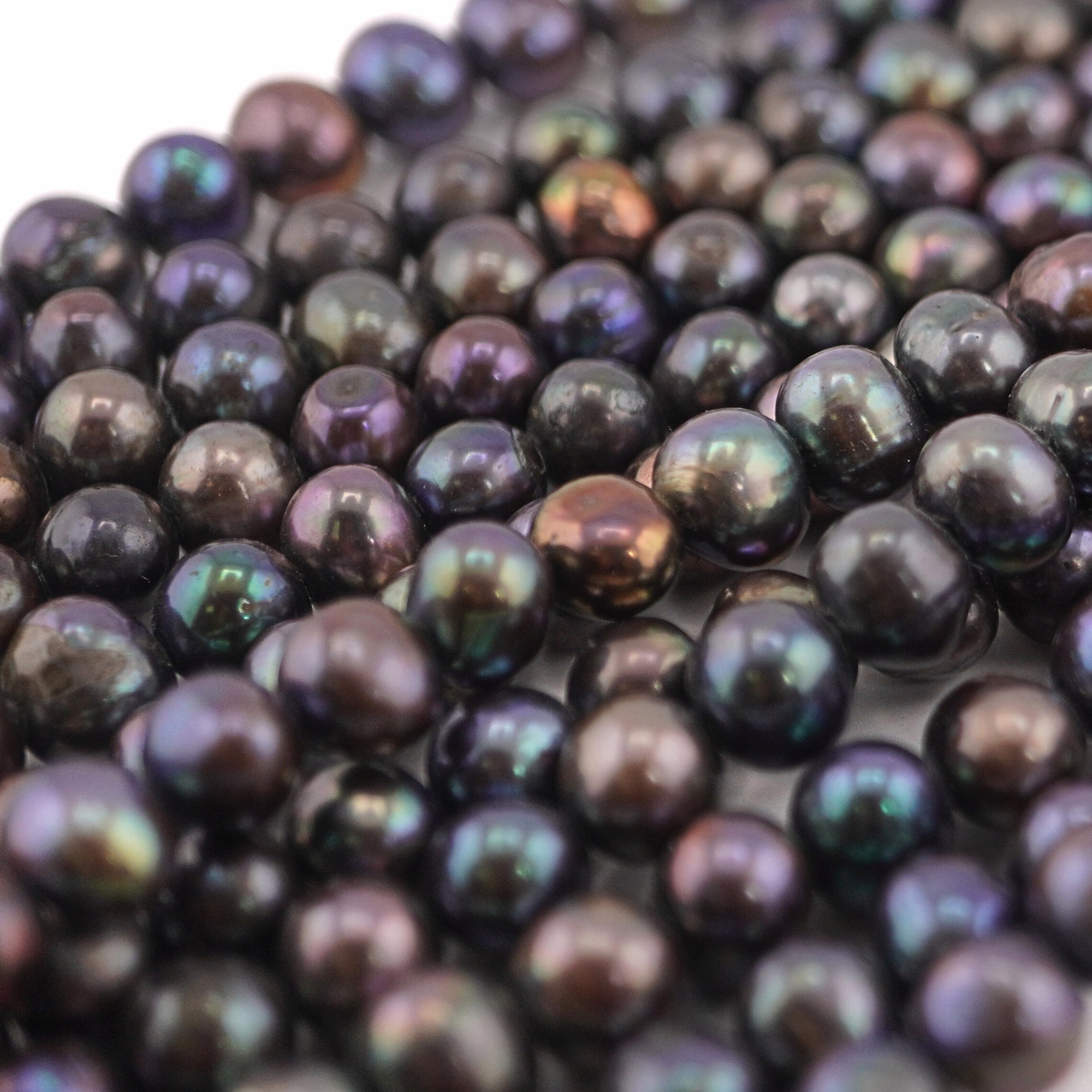 Bulk peacock pearls 8x6 mm