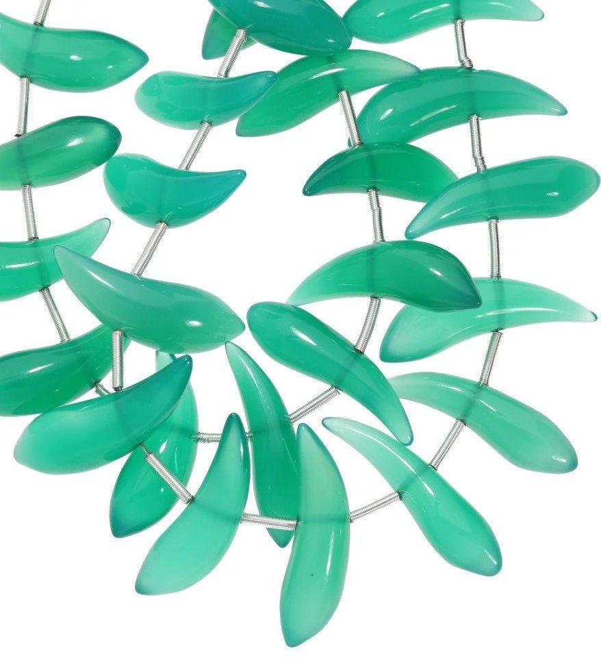 Green Onyx Smooth Horn Shape Gemstone Strand Beads