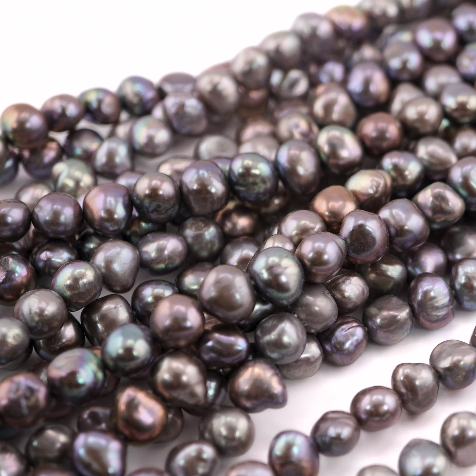 High-Quality Peacock Freshwater Pearl Beads for Beading
