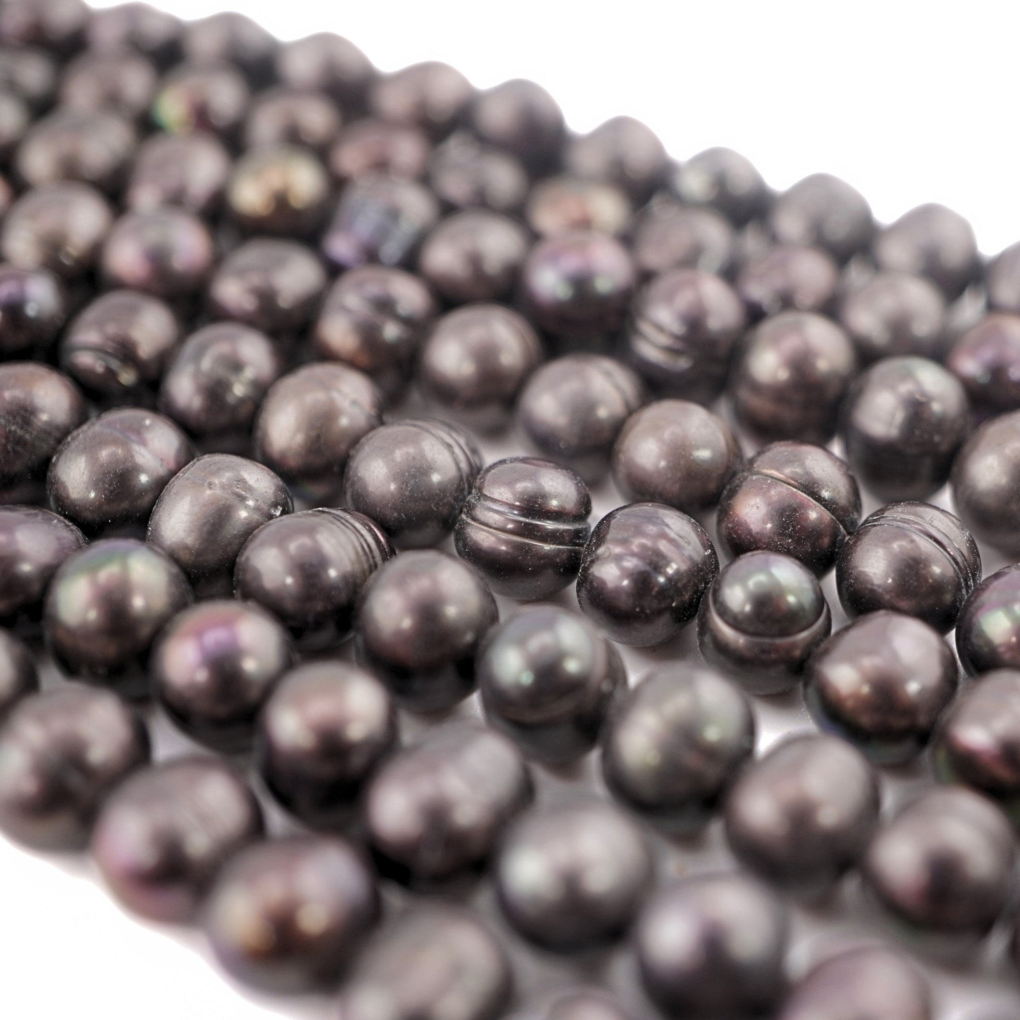 Iridescent gray beads for jewelry