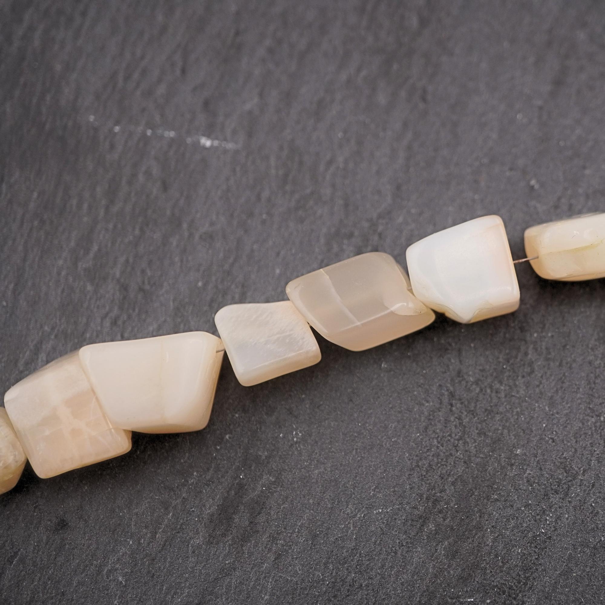 Peach Moonstone Smooth Pebble Nugget Shape Gemstone Stand Beads