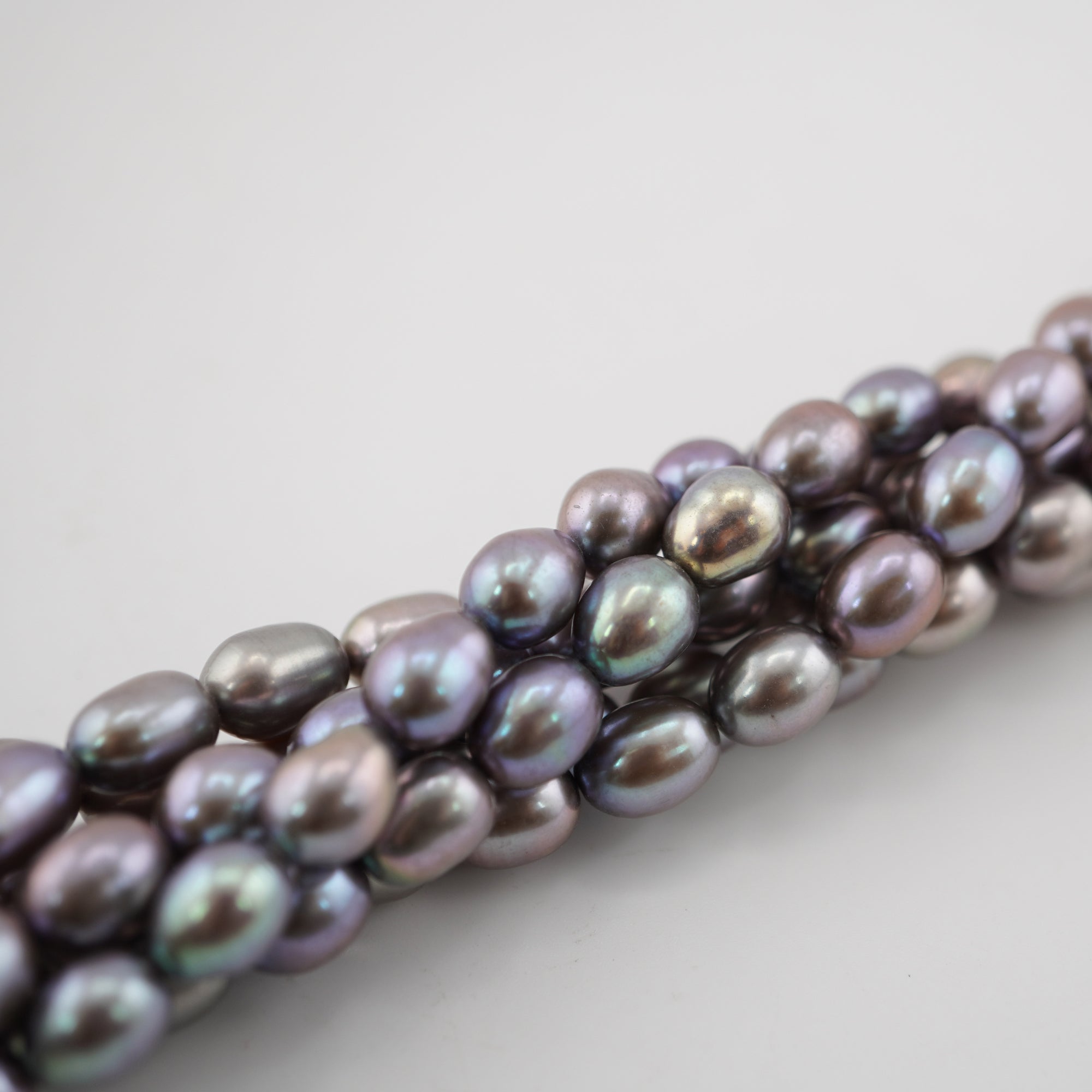 Peacock color pearls for jewelry