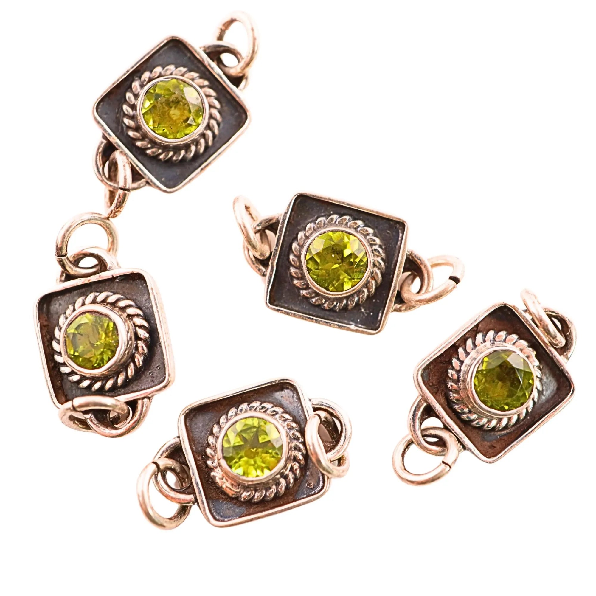 Peridot gemstone silver connector for jewelry
