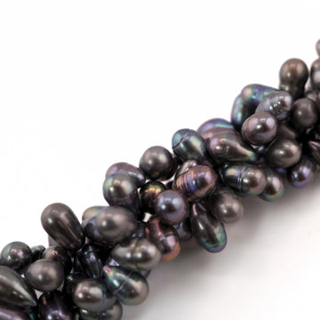 pearl strand with peacock color beads