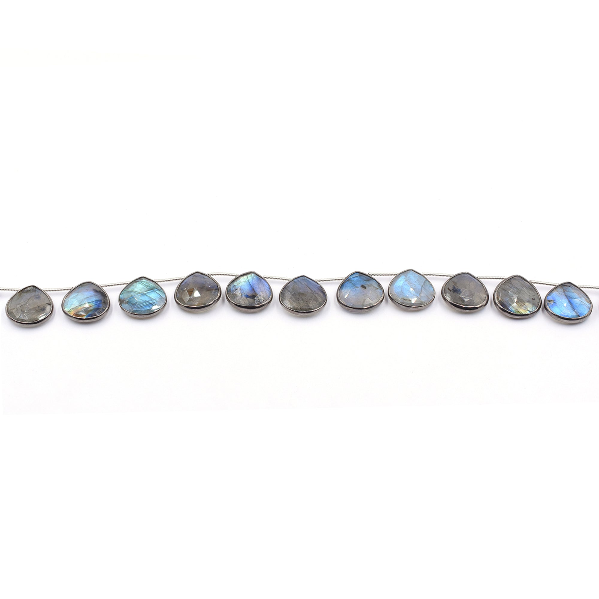 Black silver plated labradorite heart-shaped jewelry strand
