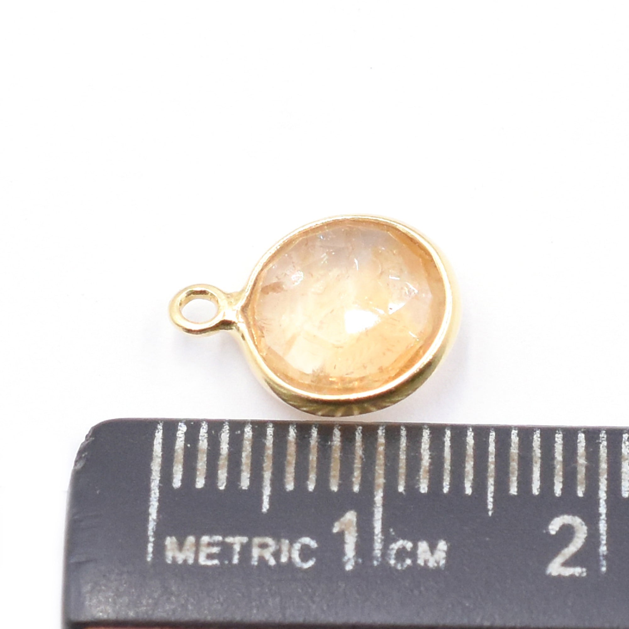 Round shape citrine pendant with silver vermeil