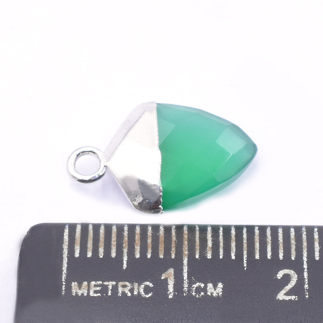 Elegant Green Onyx Shield pendant in silver plating
