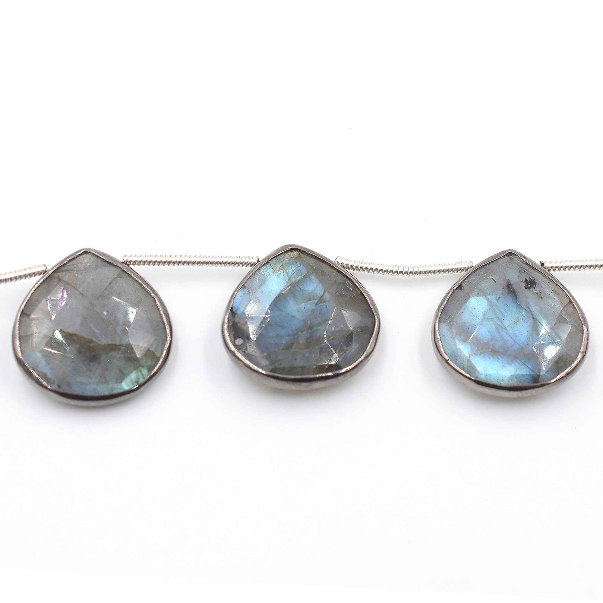 Heart druzy in black silver bezel