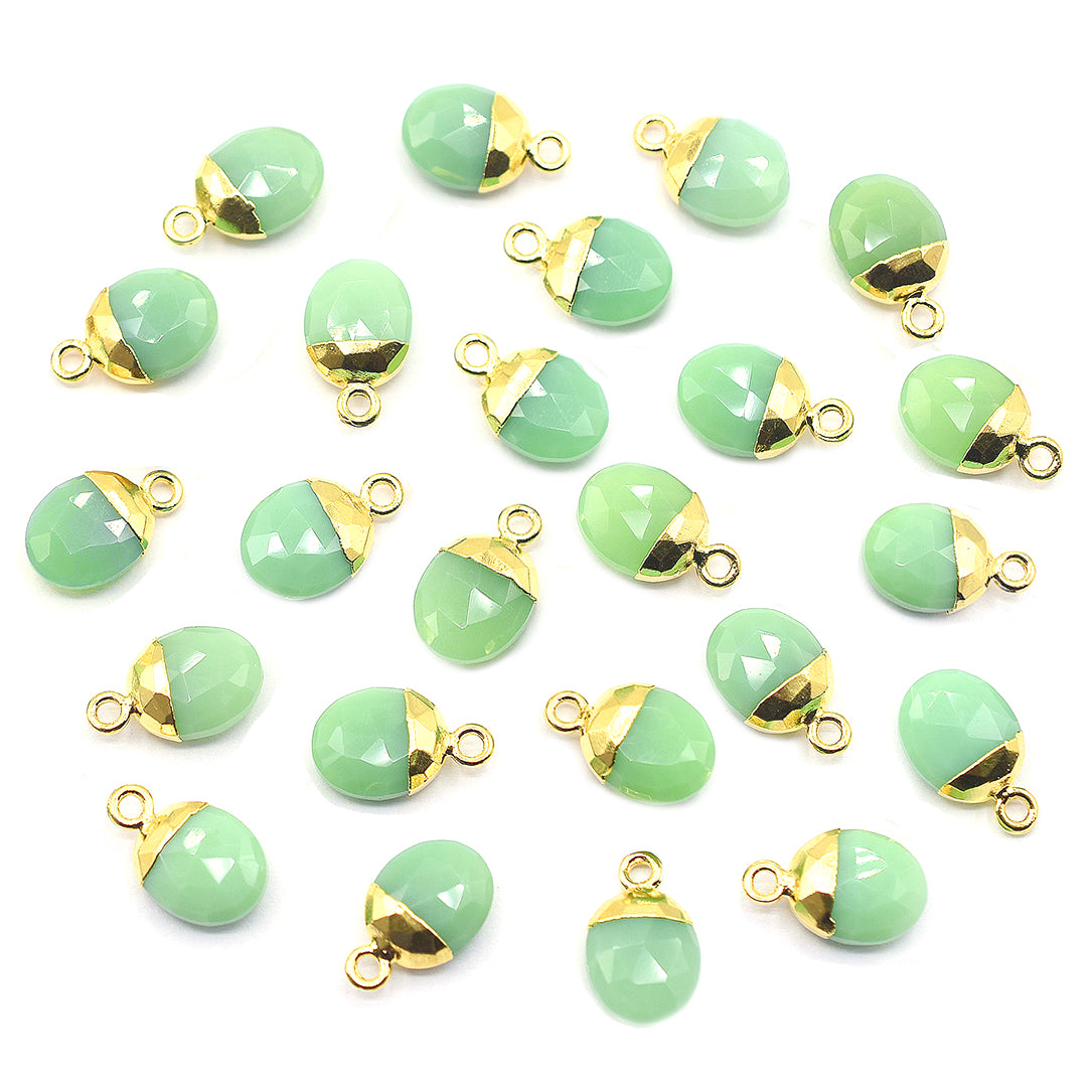 Stylish Chrysoprase Chalcedony oval pendant in gold frame