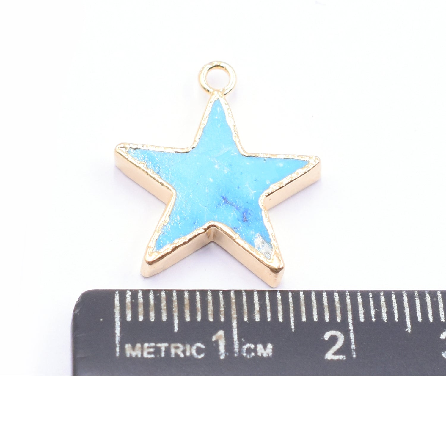 Elegant Howlite star pendant in silver plating