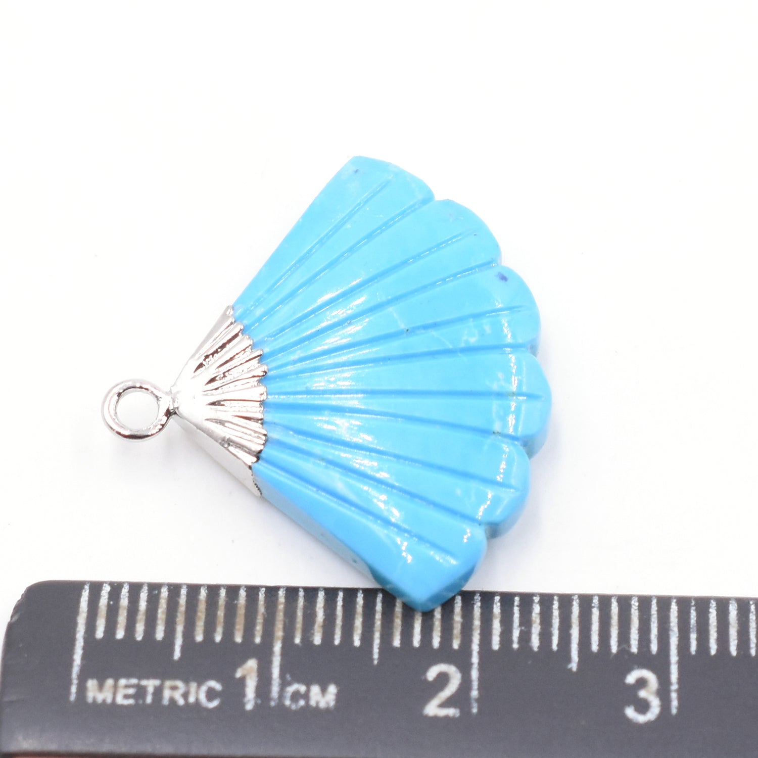 Howlite feather shape silver electroplated pendant