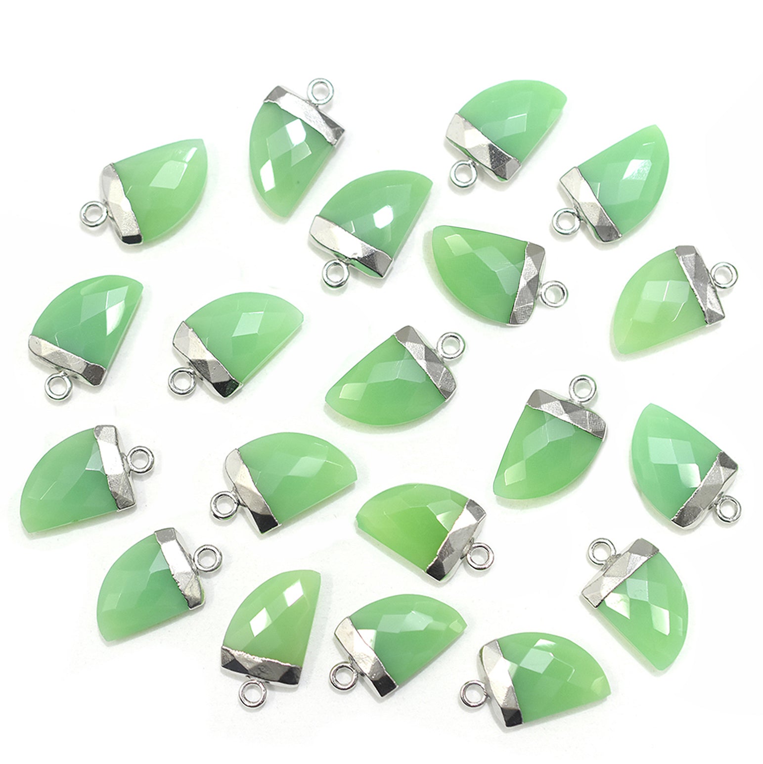 Jewelry pendants with Chrysoprase gemstone