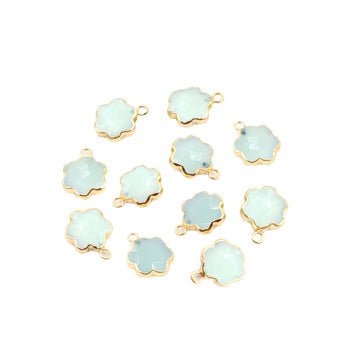 elegant chalcedony pendant with gold finish
