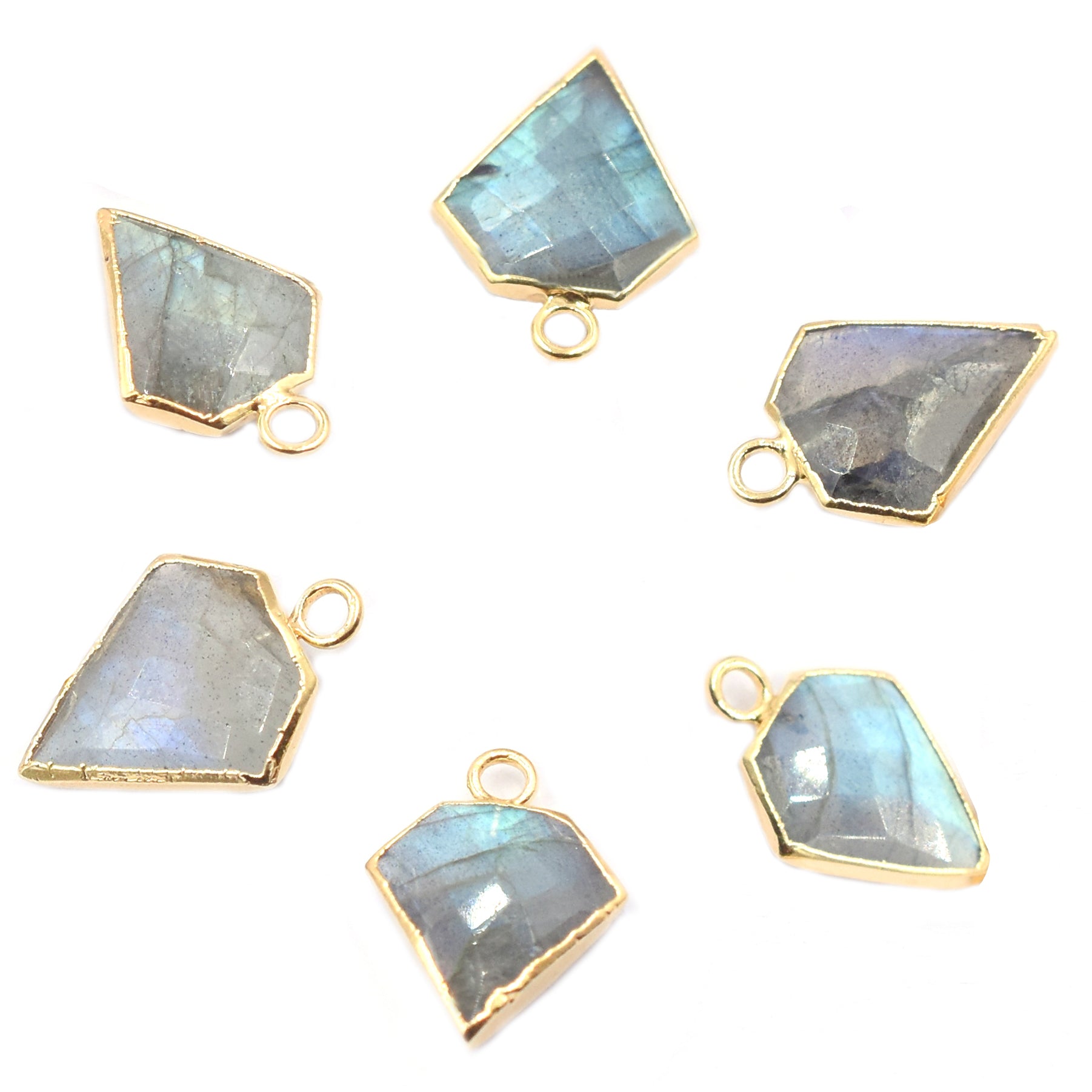 handcrafted labradorite pendant gemstone