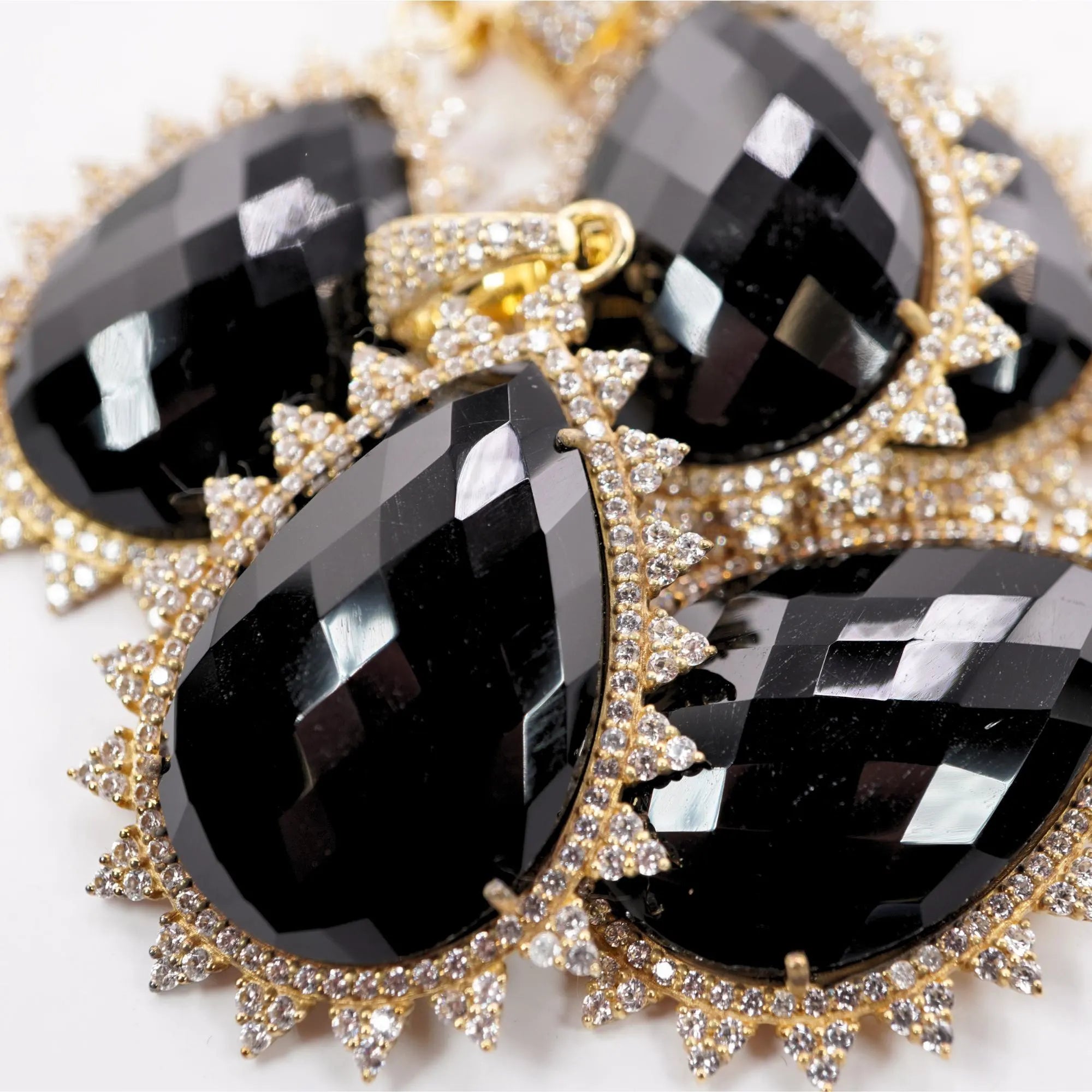 Black Onyx Pear Shape Gemstone Gold Plated Bezel Finding Charm Pendant 