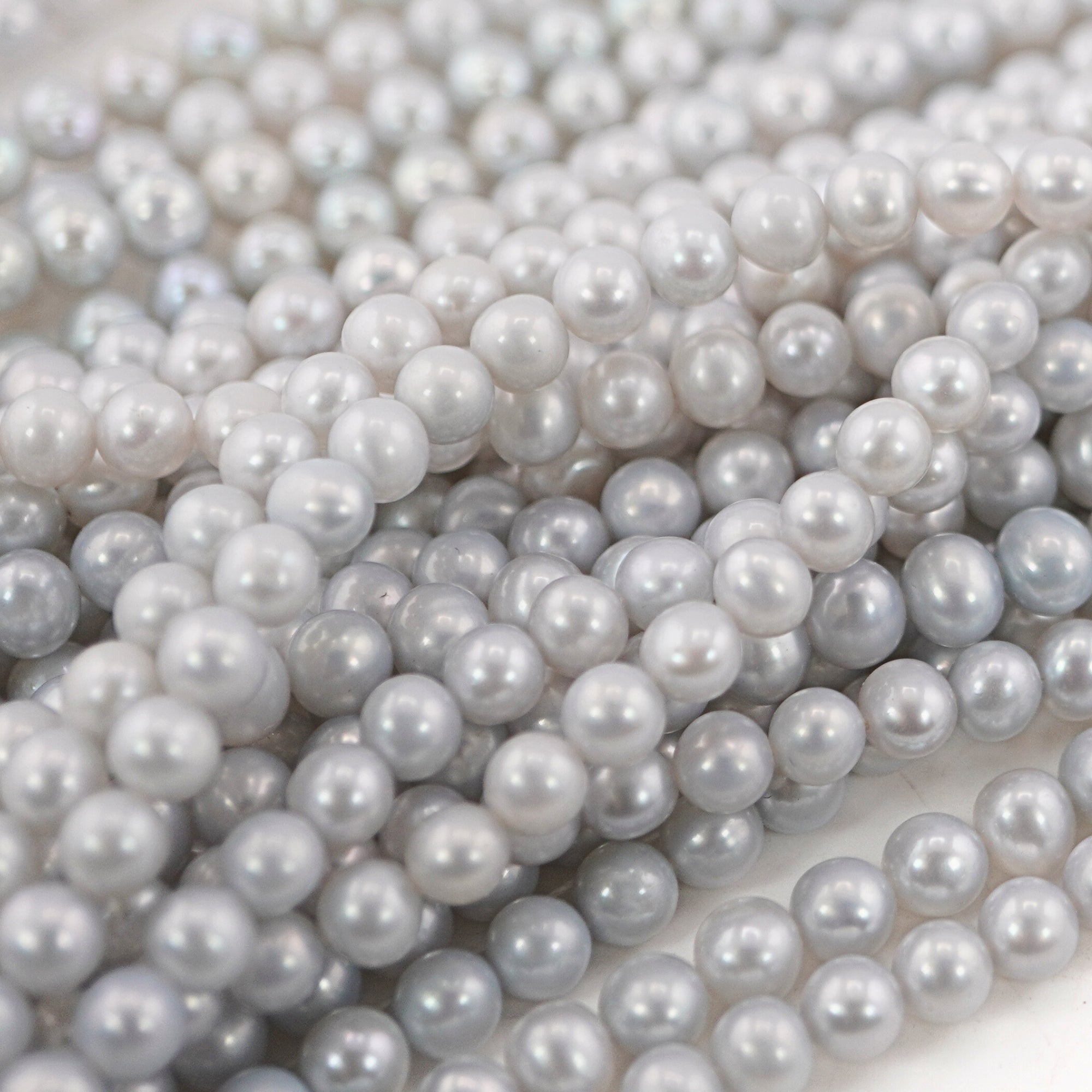 Buy pearl beads in gray color

