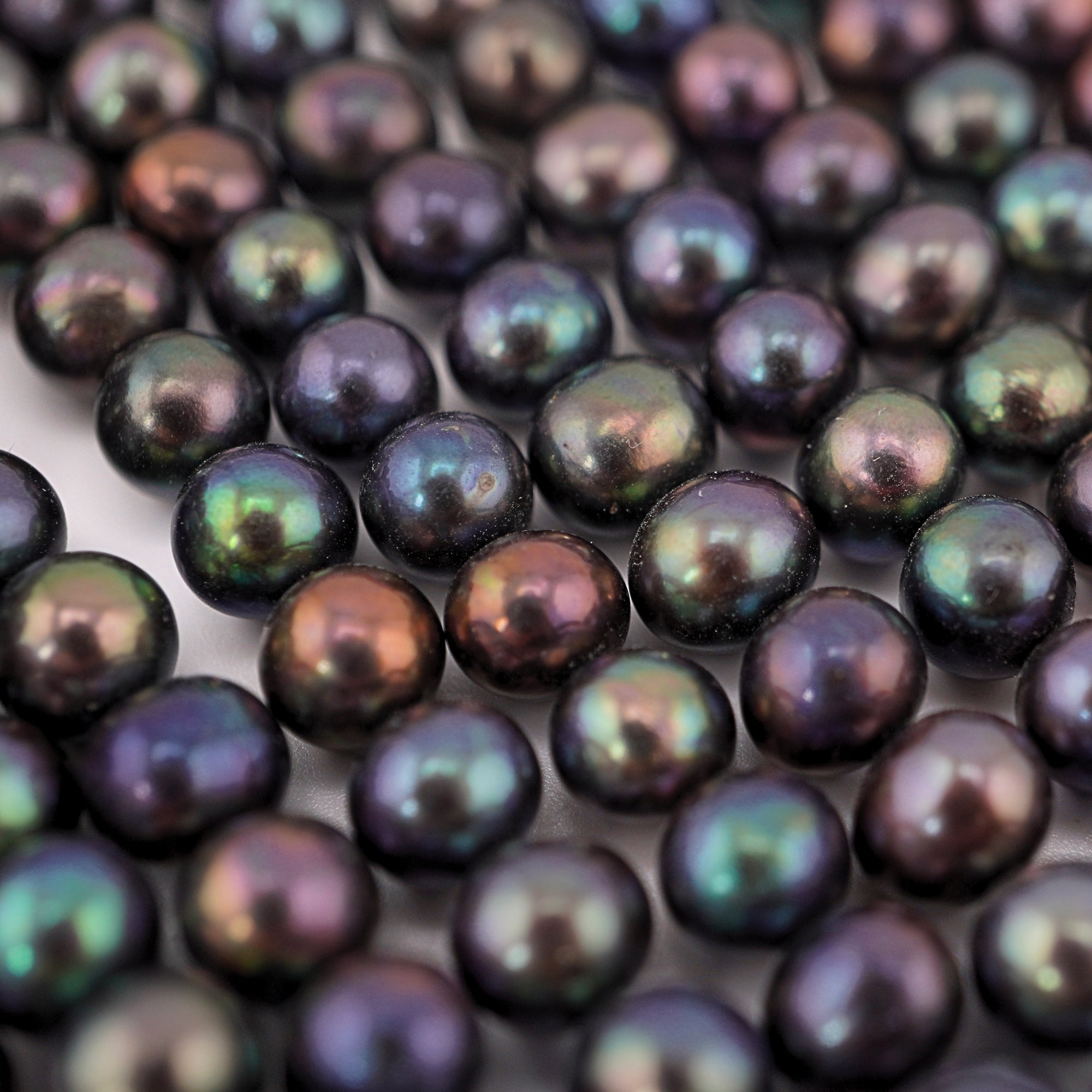 Peacock Near Round Freshwater Pearls Beads