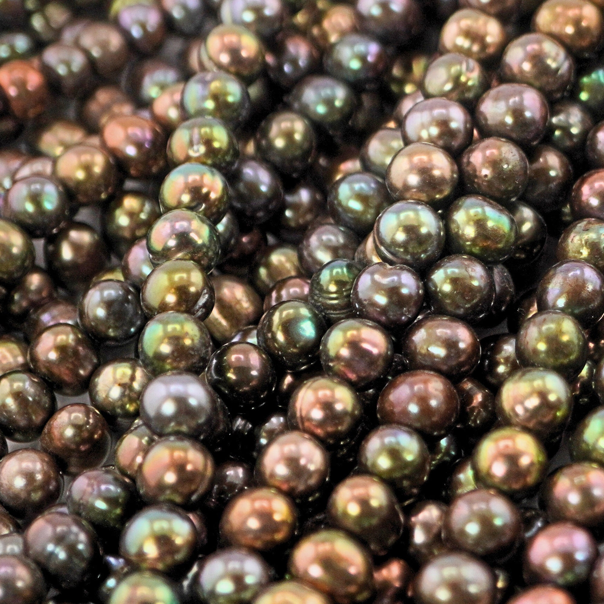 7 x 8 - 6 x 5 MM Peacock Oval Freshwater Pearls Beads