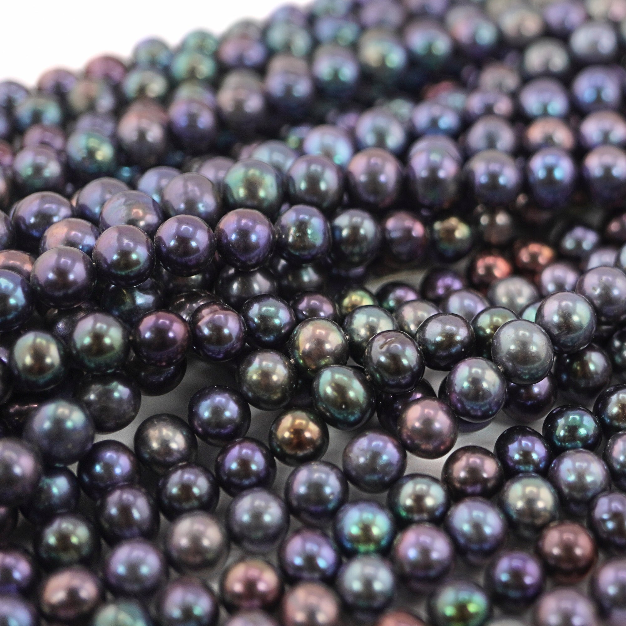 Peacock Navy Blue Round Freshwater Pearls Beads