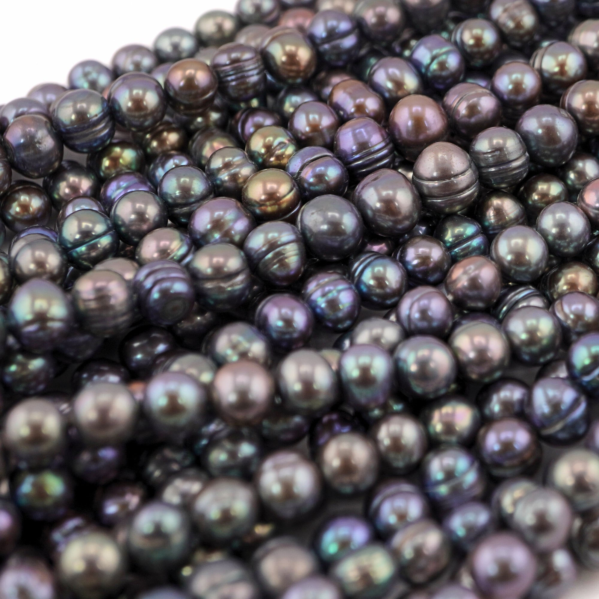 Peacock freshwater pearl strand

