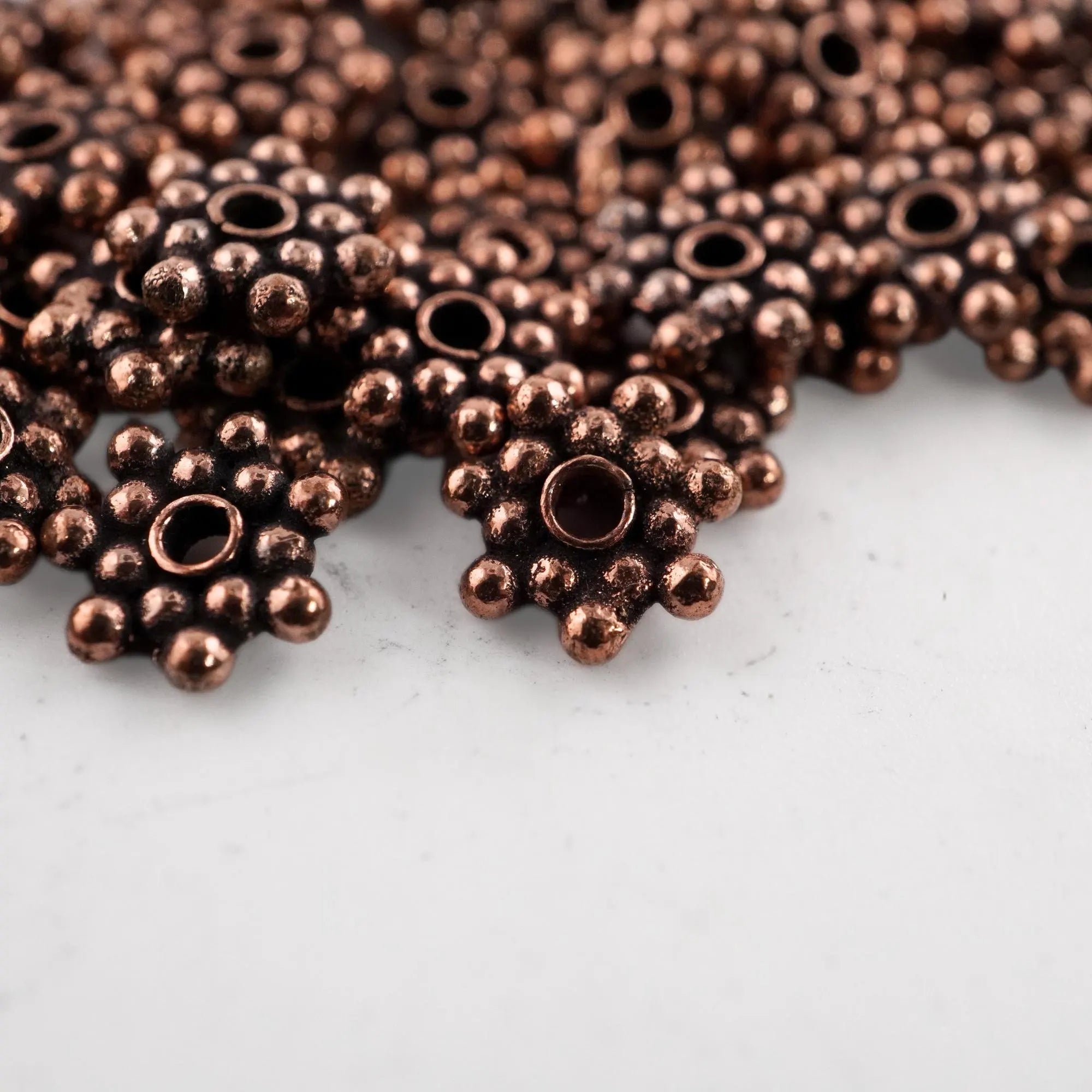 Rustic vintage daisy beads

