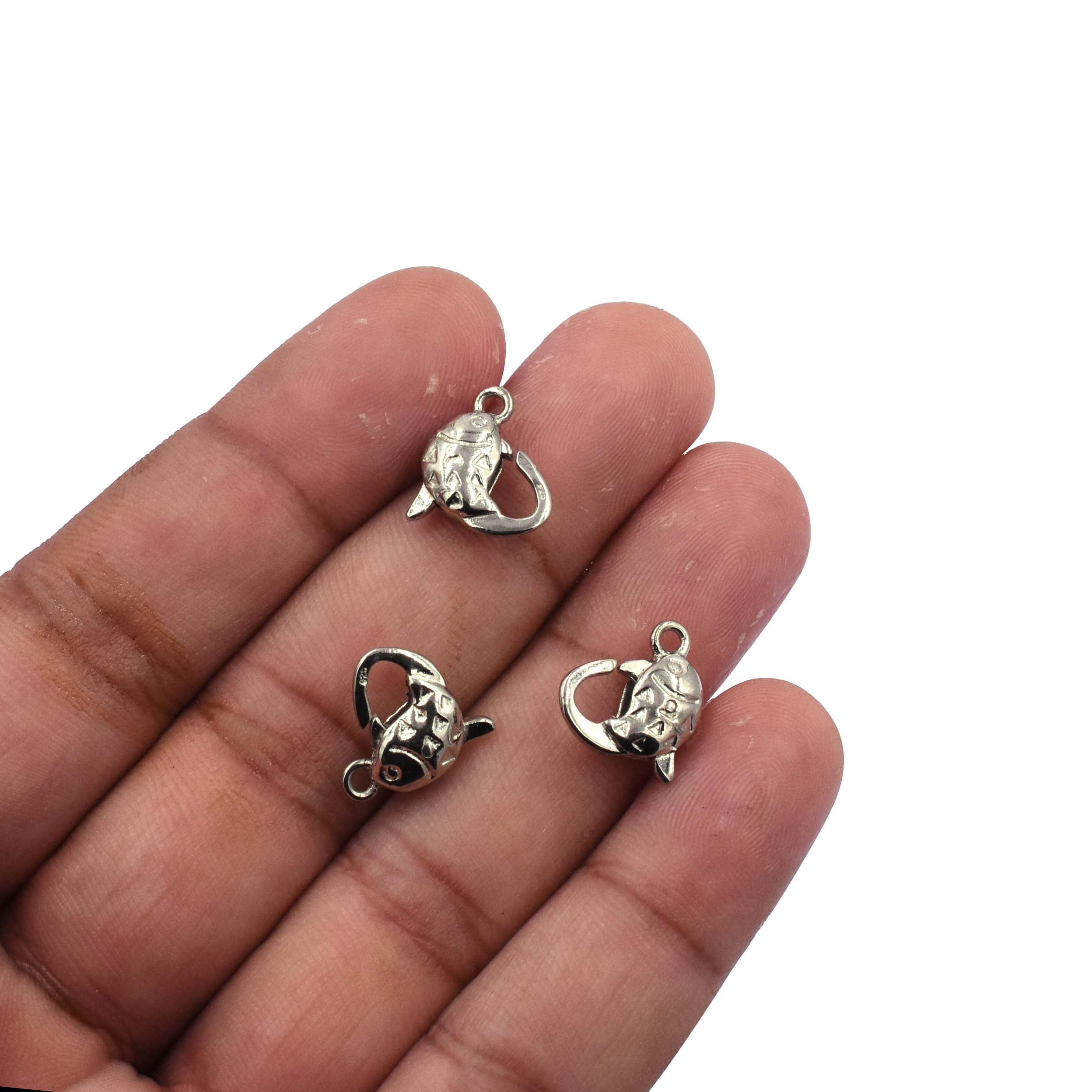 Silver claw clasp with fish hook design

