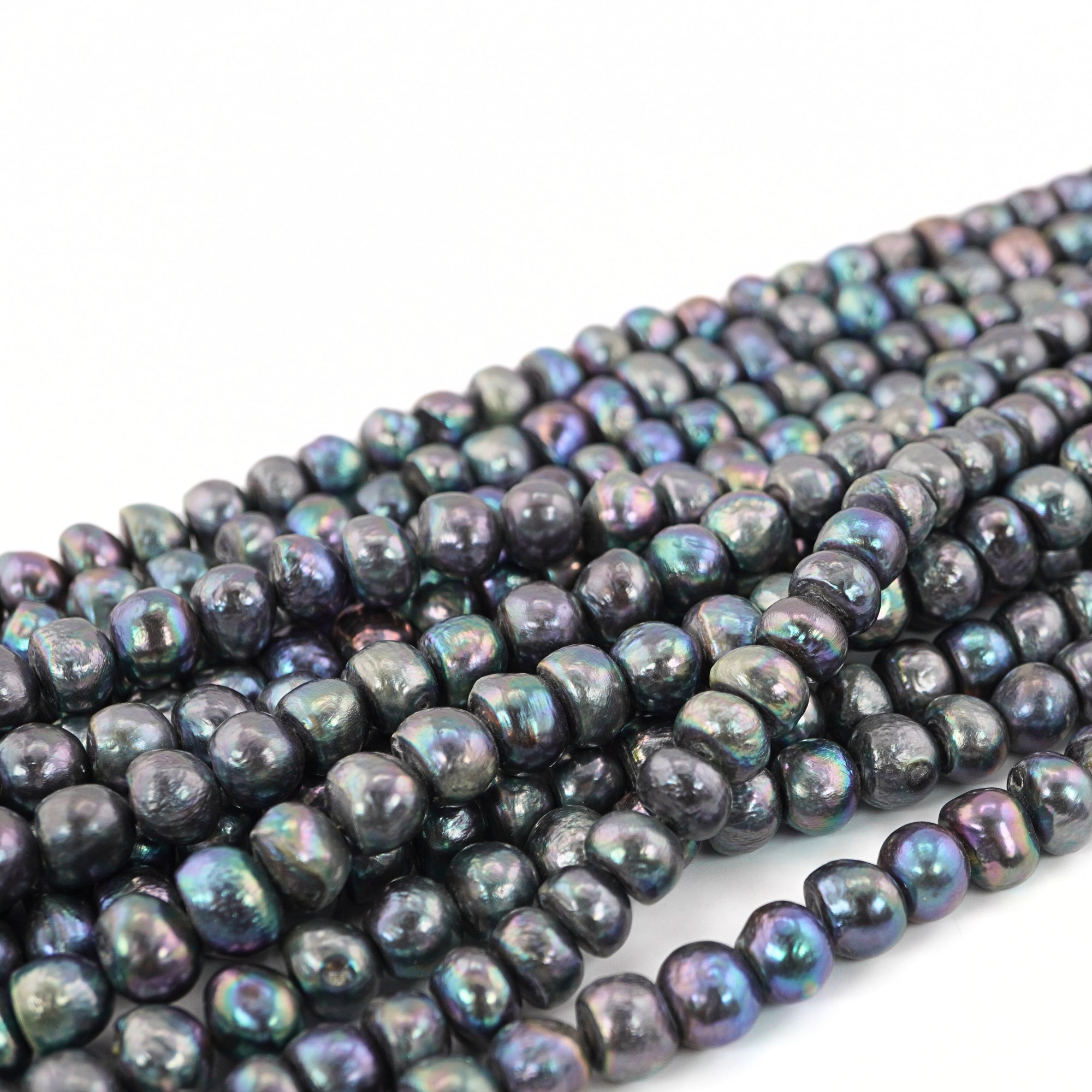 peacock pearl beads with natural shine

