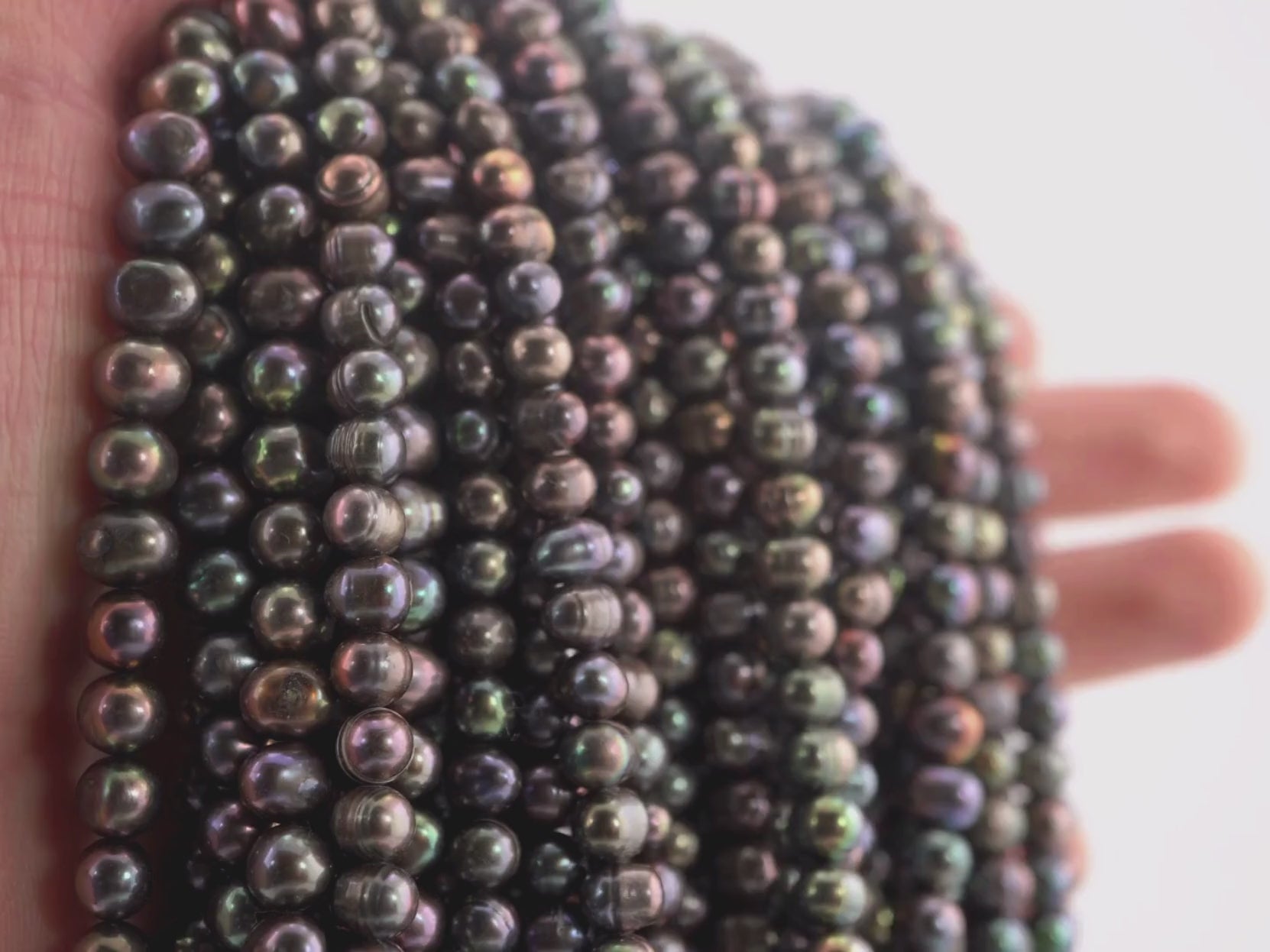 Peacock pearl beads for jewelry making

