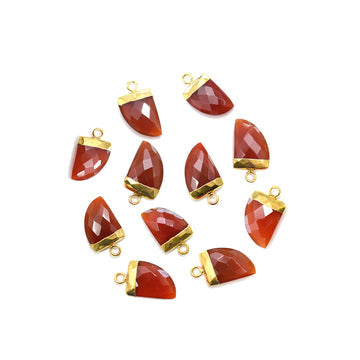 Red Onyx Horn Shape 14 x 10 MM Gold Electroplated Pendant