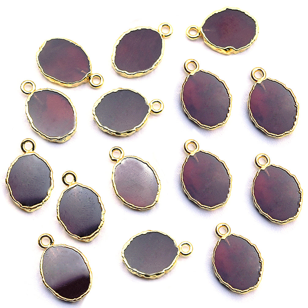 Gold electroplated Garnet oval pendant