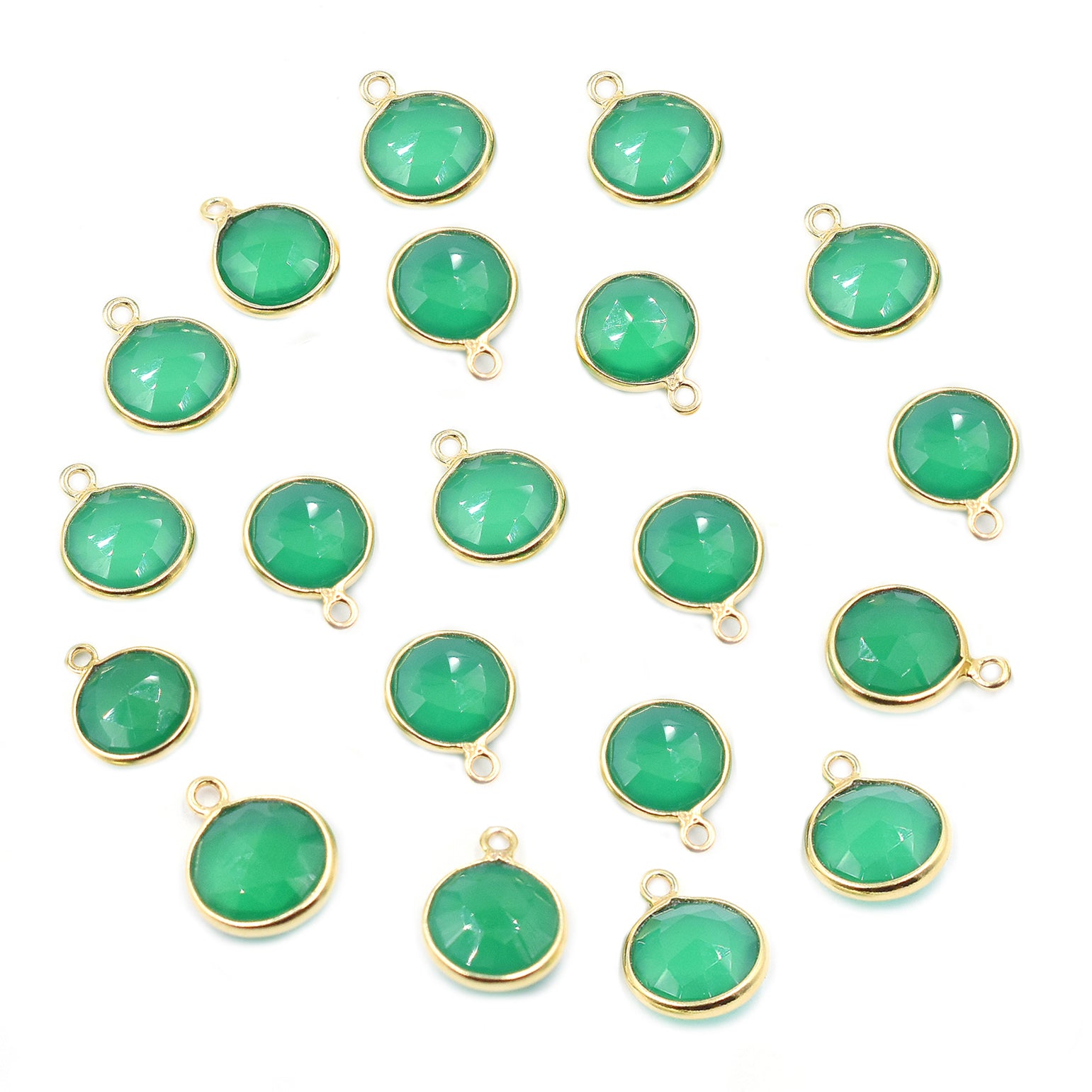 Vermeil bezel Green Onyx round pendant