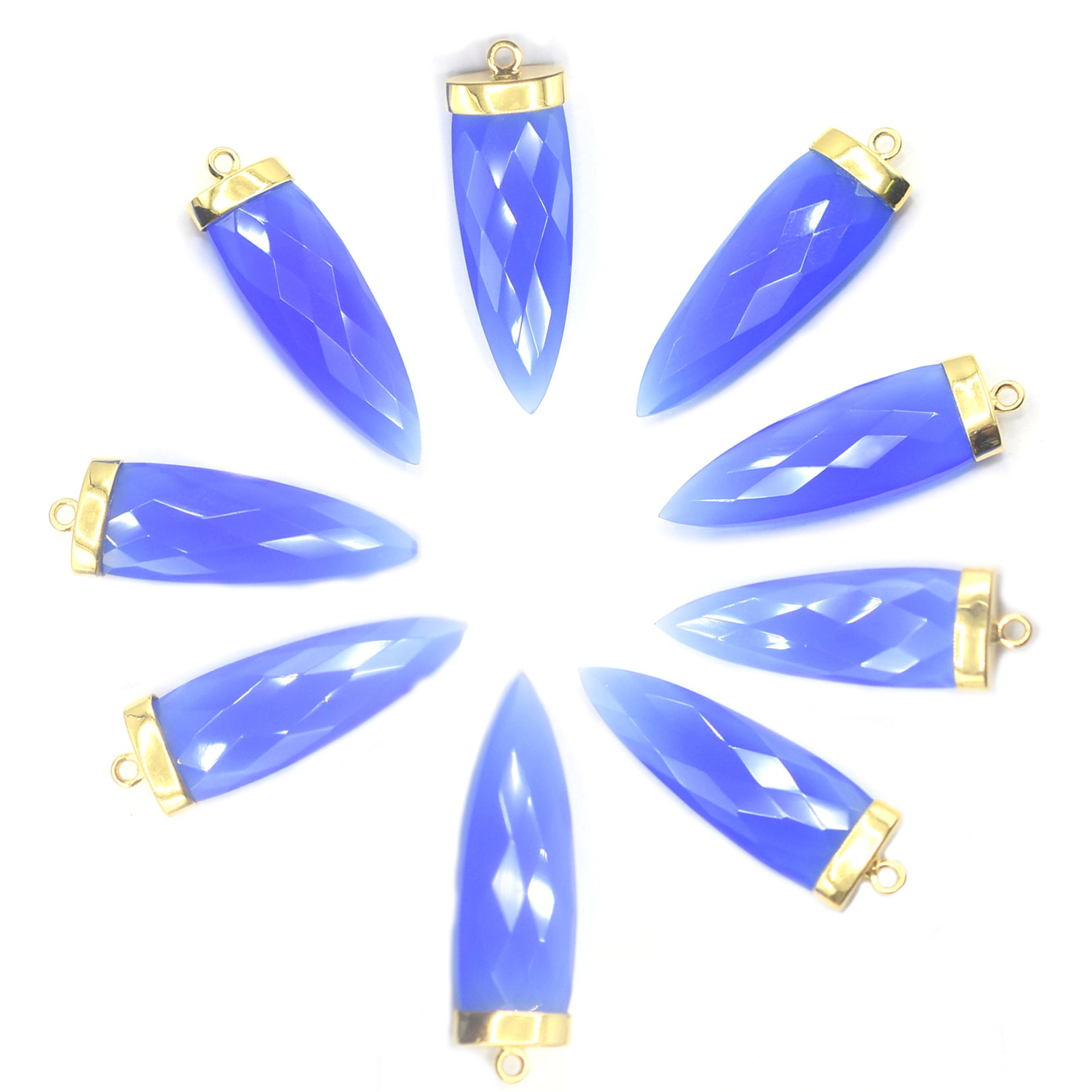 Arrow-shaped blue chalcedony set in silver vermeil pendant