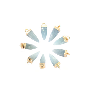 Spike shaped aquamarine pendant with gold plating