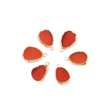 Red Onyx Pear Shape 17 x 13 MM Gold Electroplated Pendant