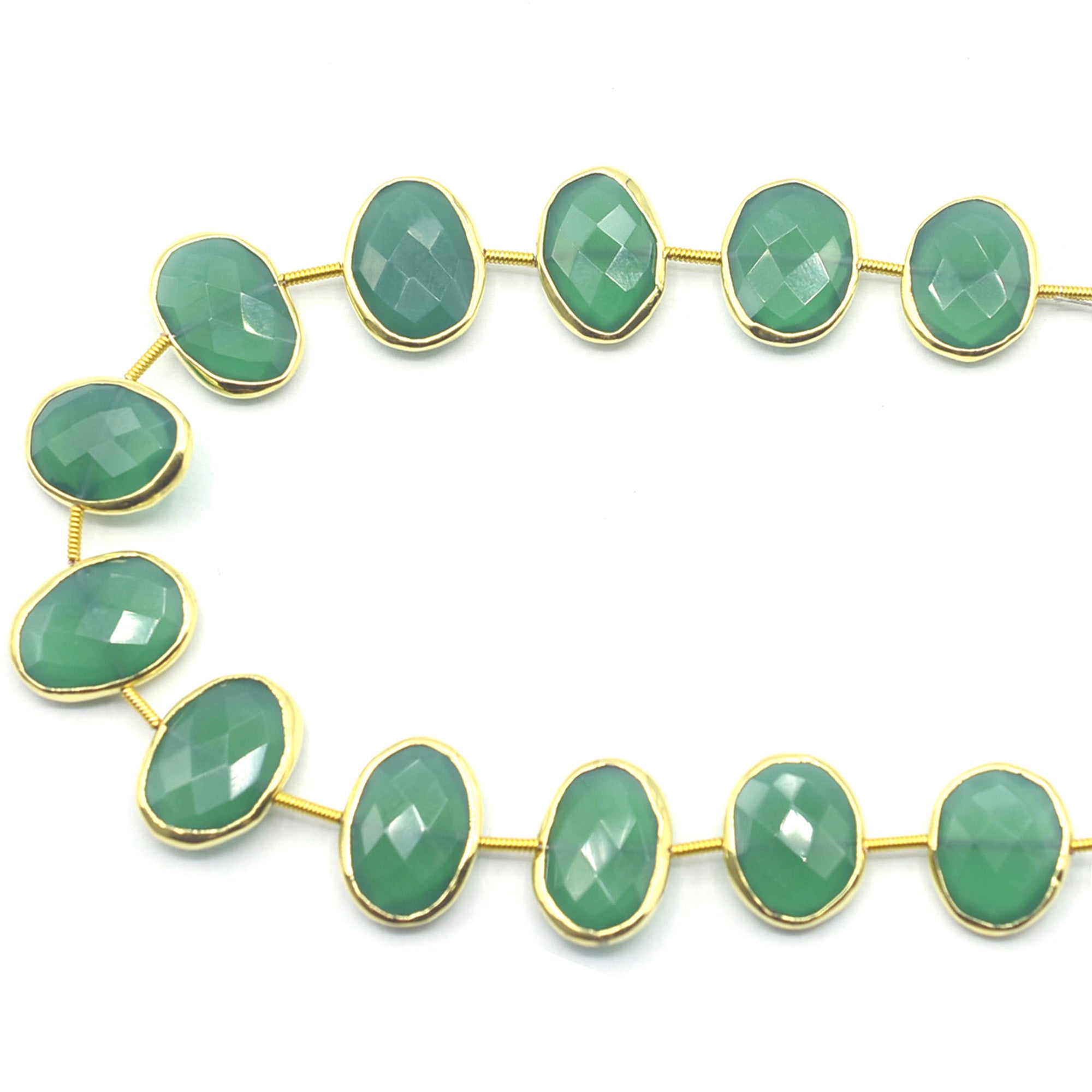 Oval-shaped green onyx set in silver vermeil