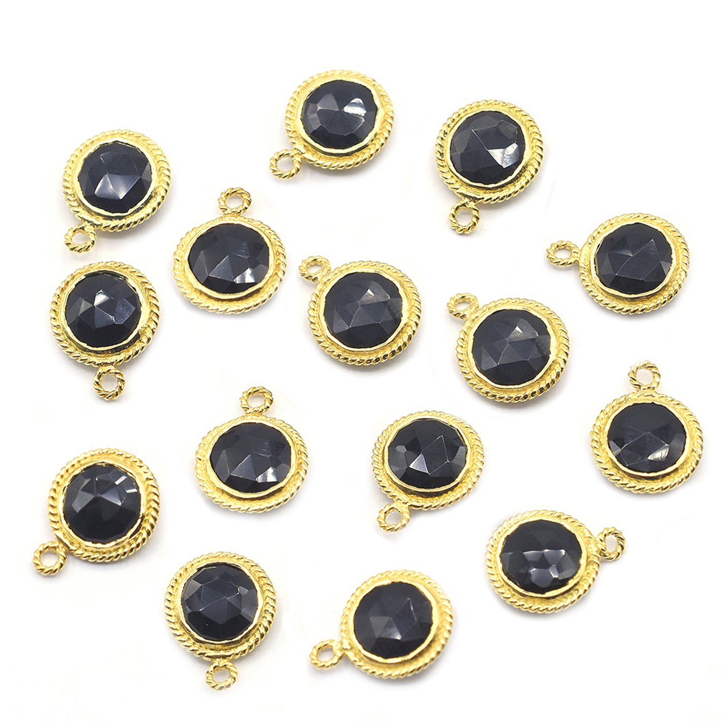 Round Black Onyx pendant in silver vermeil bezel