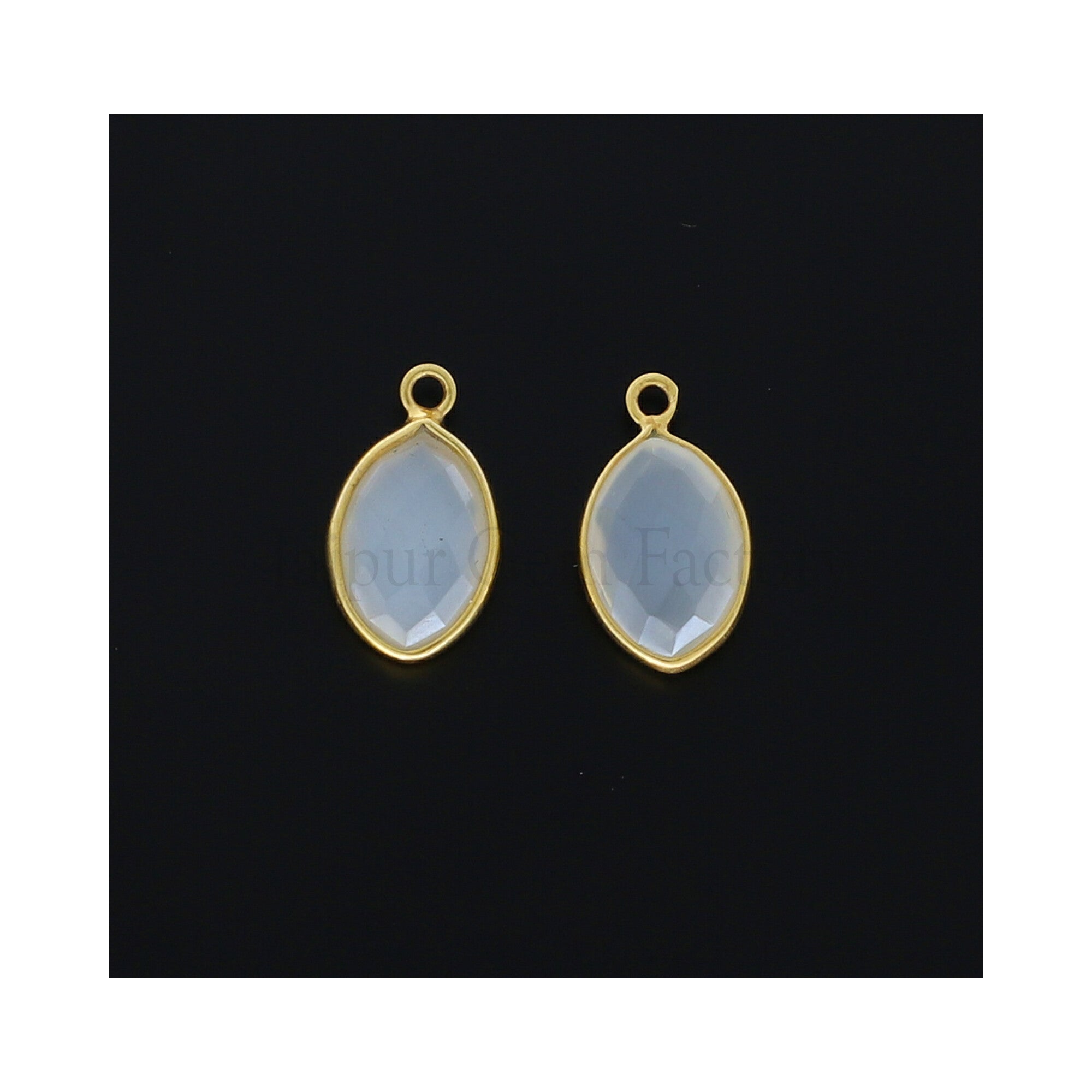 925 Sterling Silver Bezel Chalcedony Pendant